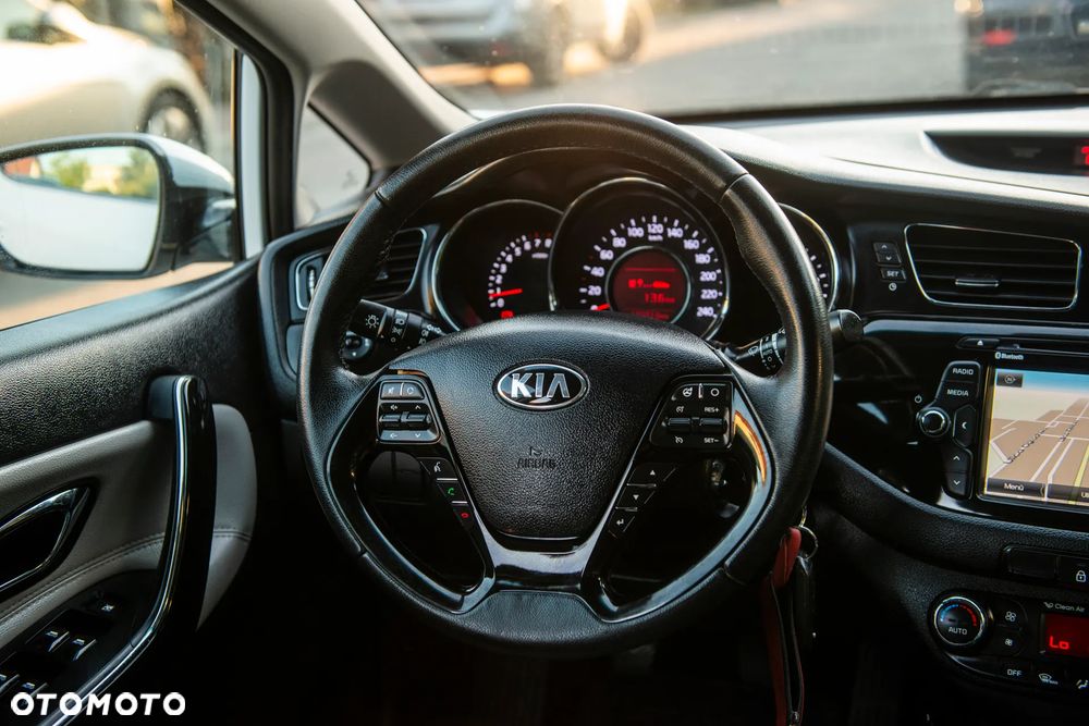 Kia Ceed 1.4 CVVT Attract plus - 32