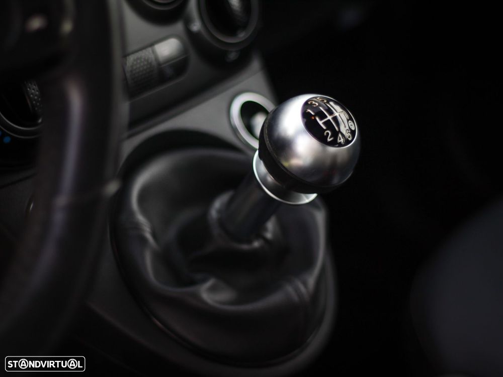 Fiat 500 1.0 Hybrid Connect - 29