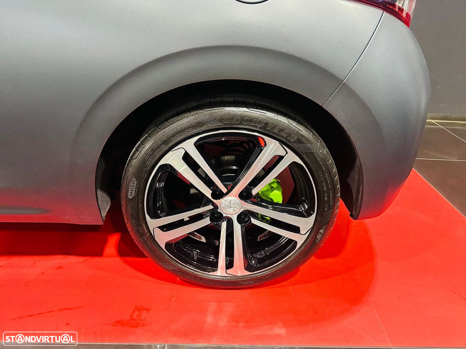 Peugeot 208 1.2 PureTech Active - 18