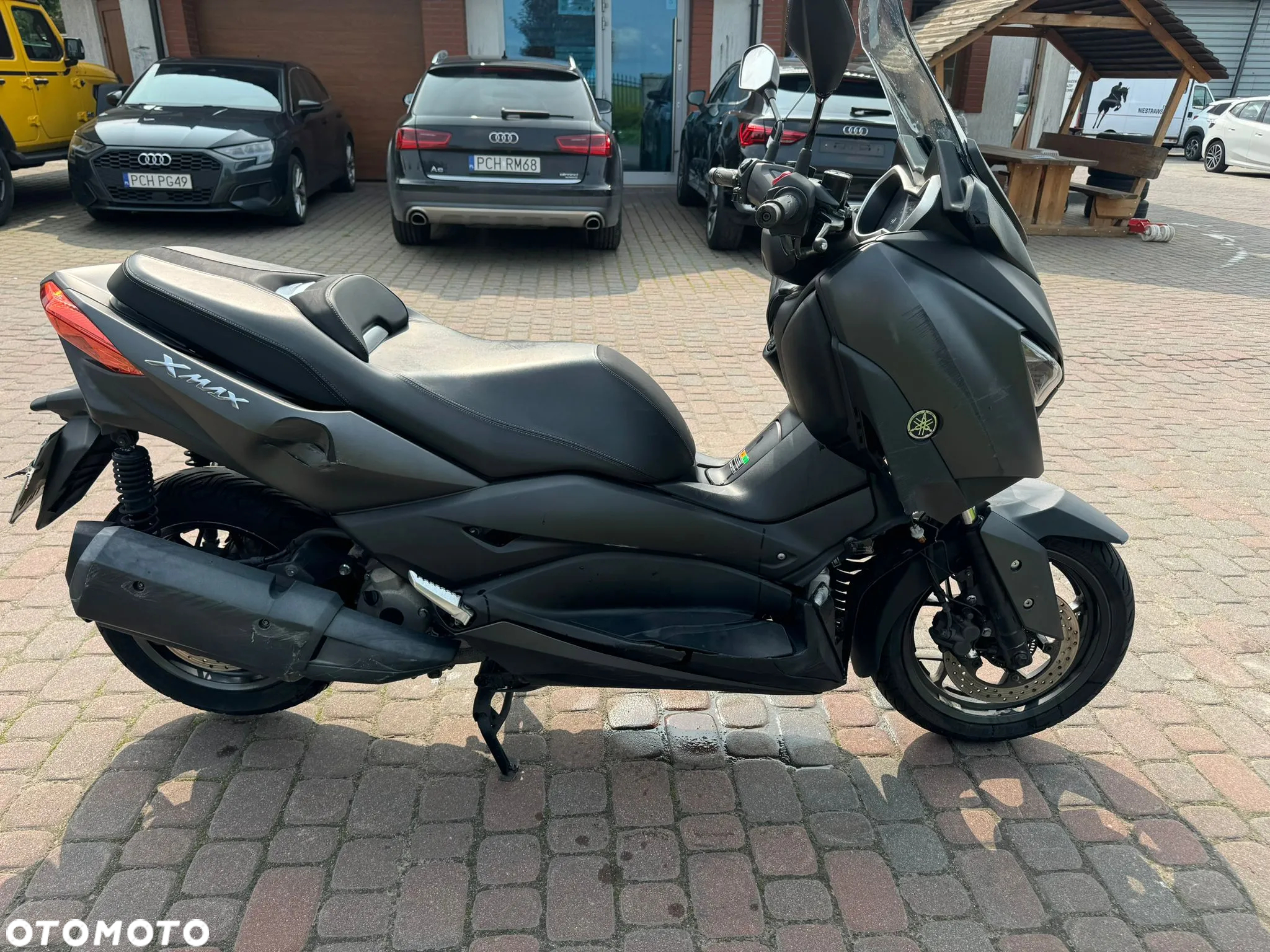 Yamaha X-max - 6