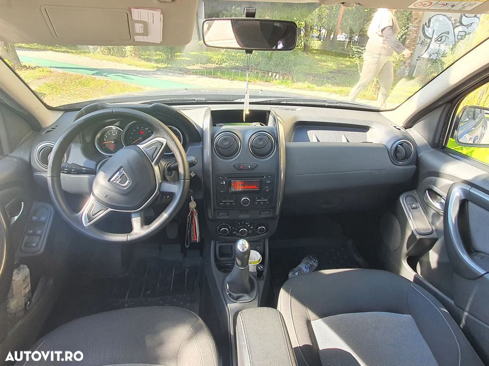 Dacia Duster 1.6 4x2 Laureate - 14