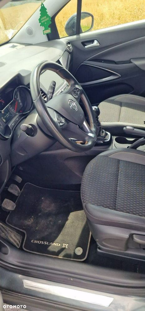 Opel Crossland X - 17