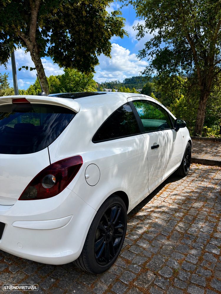 Opel Corsa 1.2 Black Edition - 6