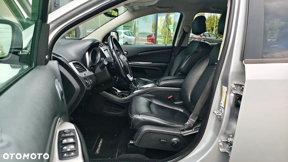 Dodge Journey - 30