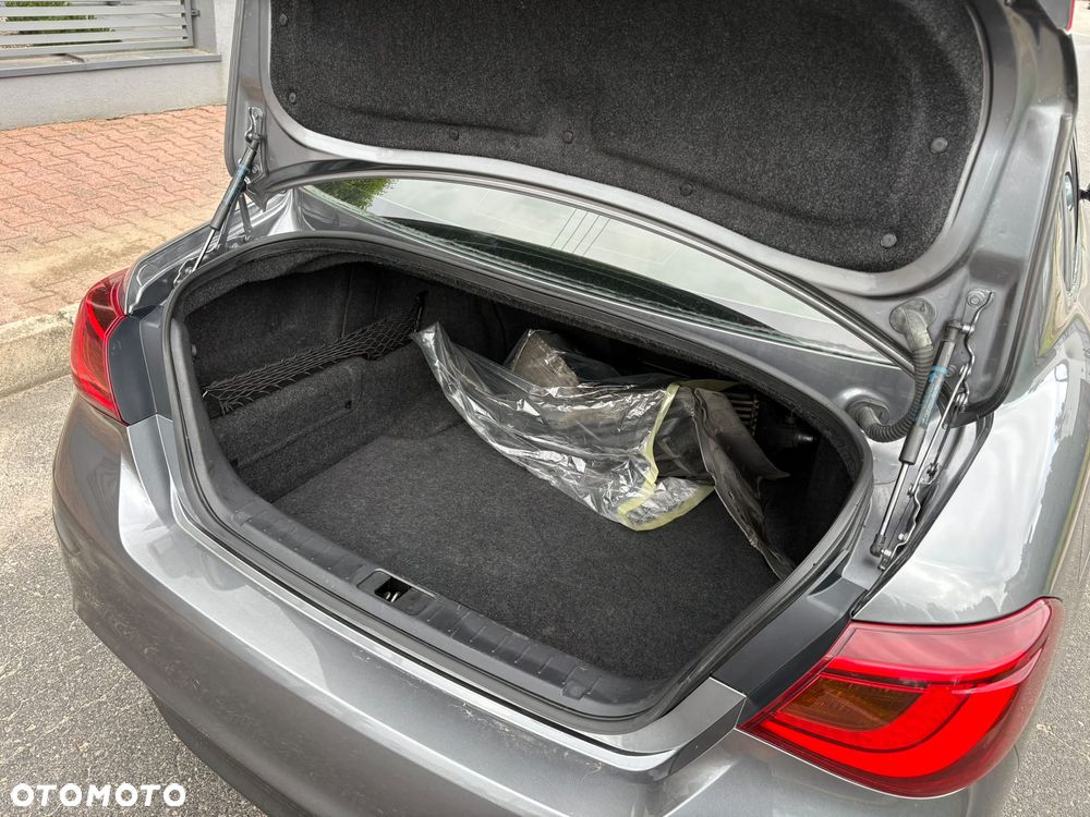 Infiniti Q70 2.2d Premium Executive - 24
