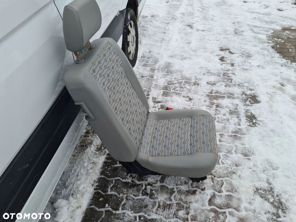 VW T5 LIFT fotel koziołek składany PALACE - 5