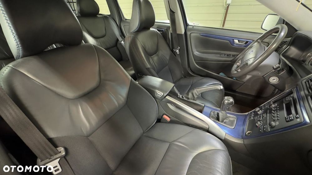 Volvo XC 70 ver-awd - 8