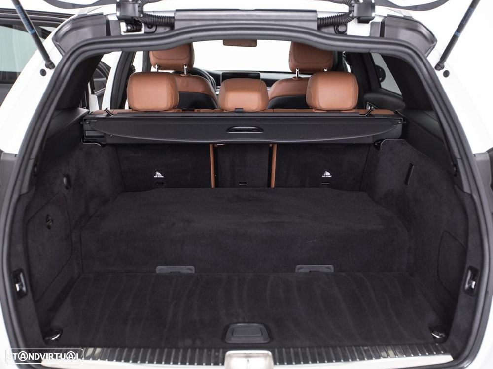 Mercedes-Benz C 300 - 13