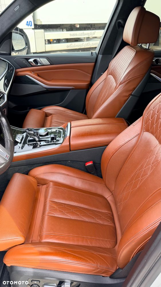 BMW X7 - 18
