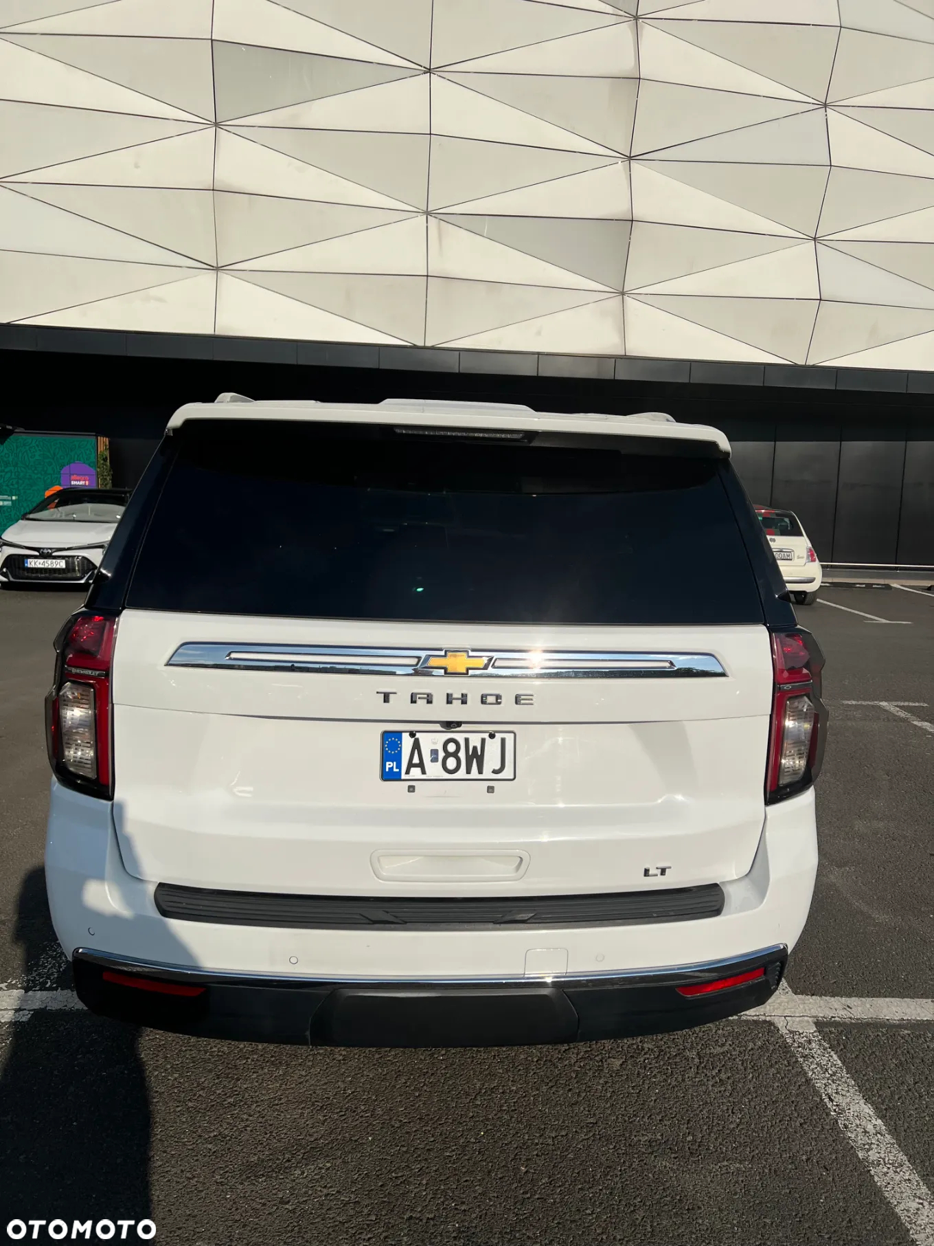 Chevrolet Tahoe - 2