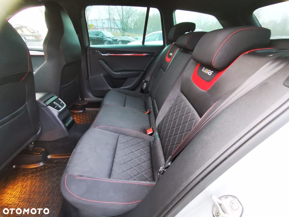 Skoda Octavia 2.0 TSI RS 230 - 13