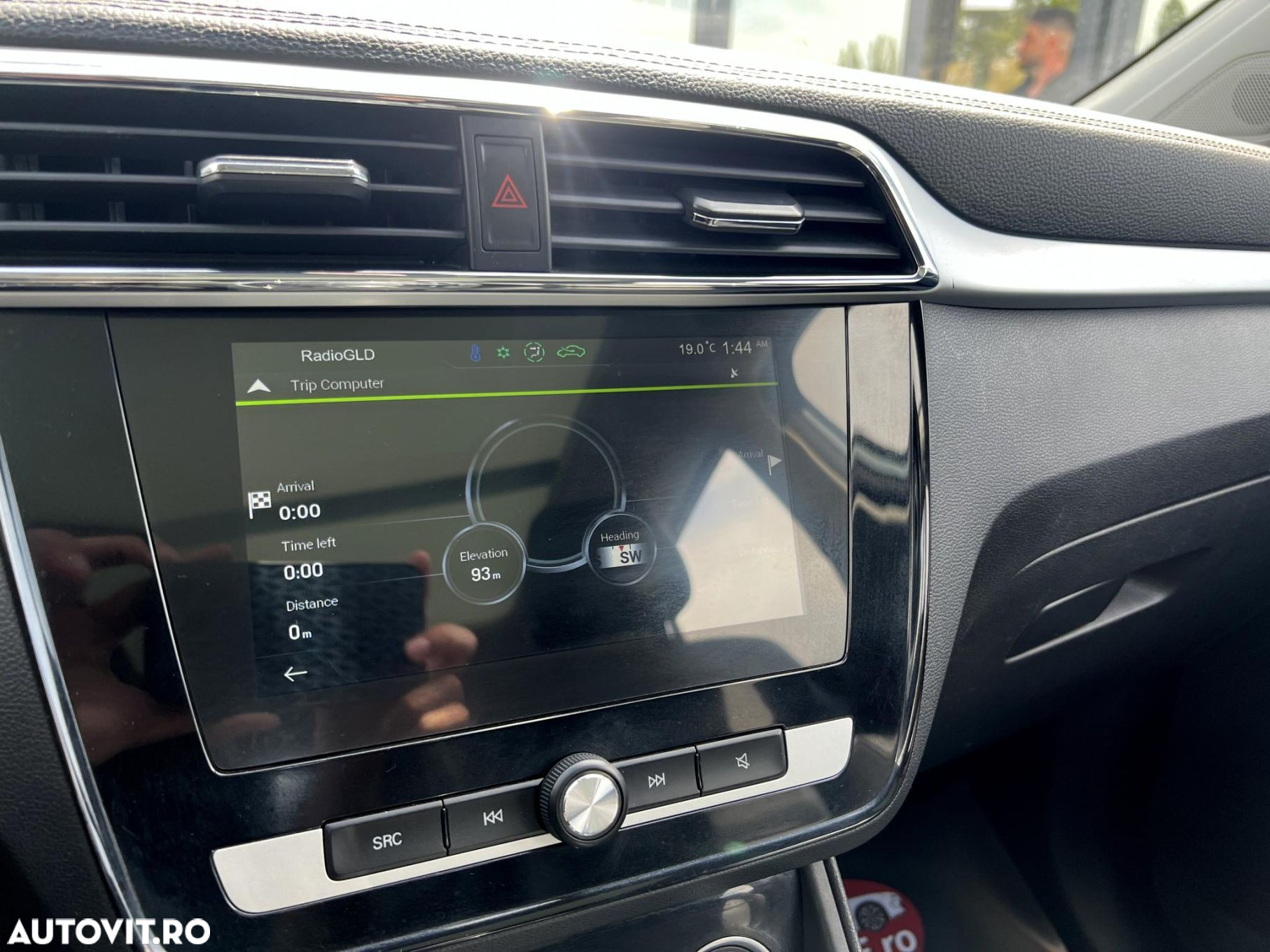 MG ZS EV Luxury - 14
