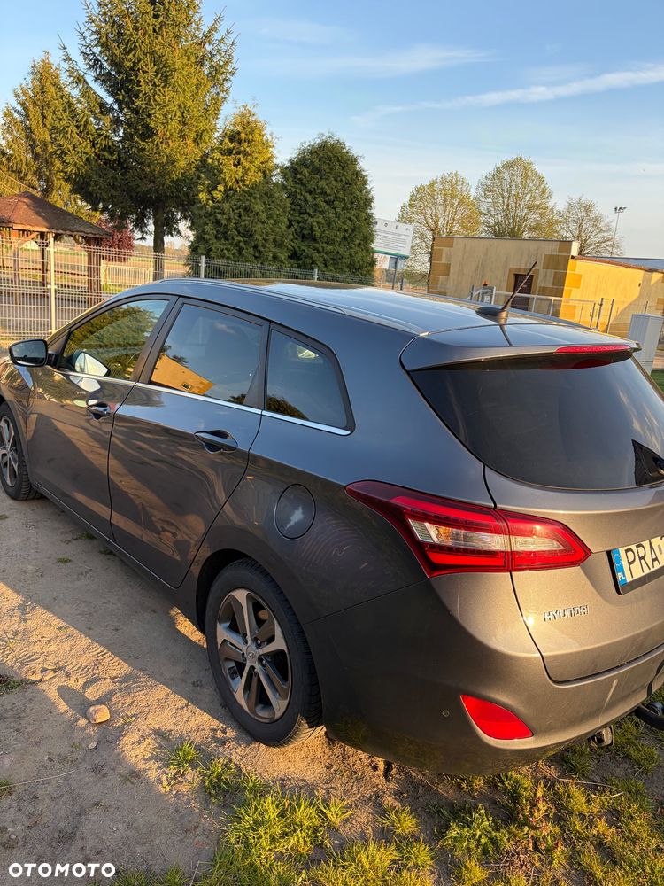 Hyundai i30 1.6 CRDI DCT Passion - 3