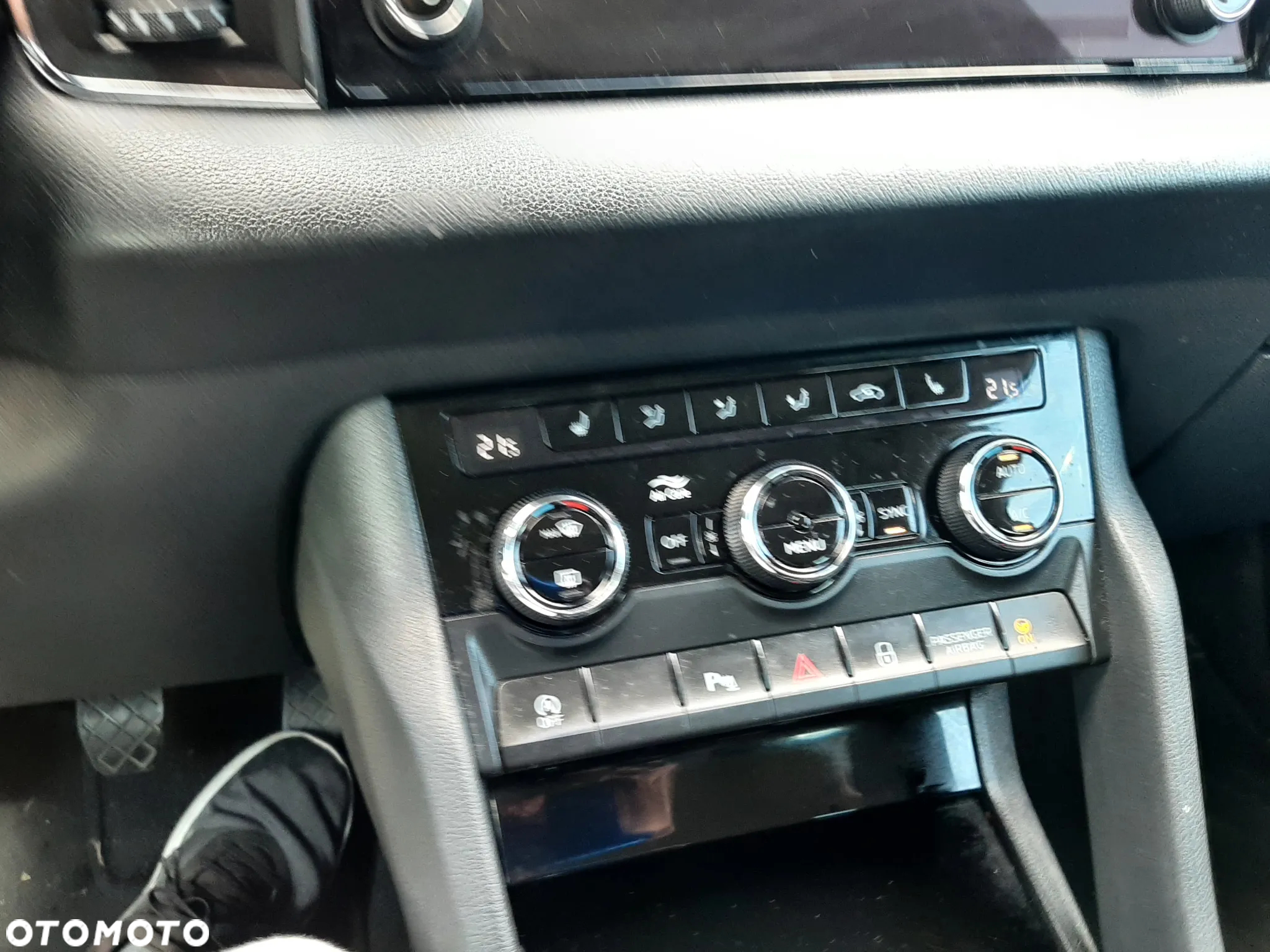 Skoda Karoq 2.0 TDI SCR 4x2 Style - 4