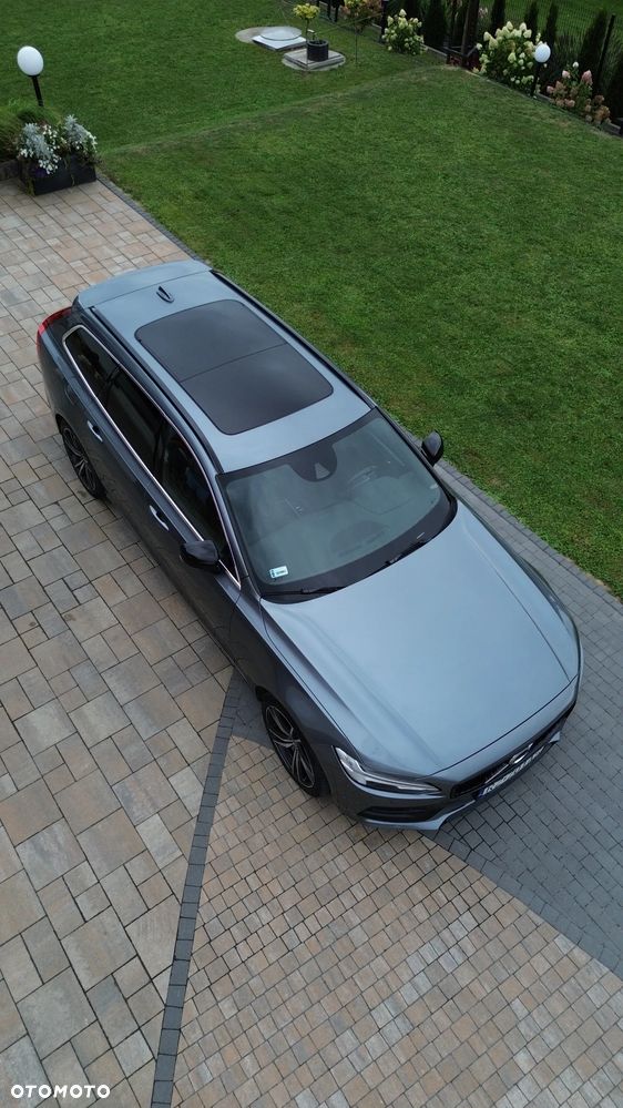 Volvo V90 D5 AWD Momentum - 4