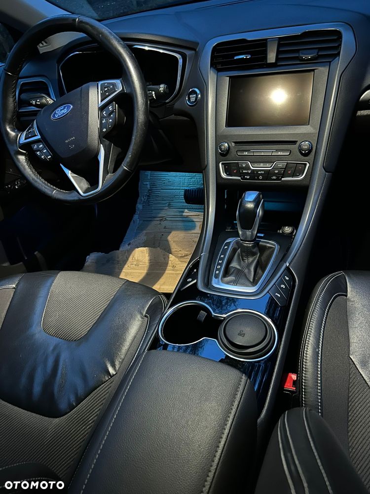 Ford Mondeo 2.0 TDCi STart-Stopp PowerShift-Aut ST-Line - 22