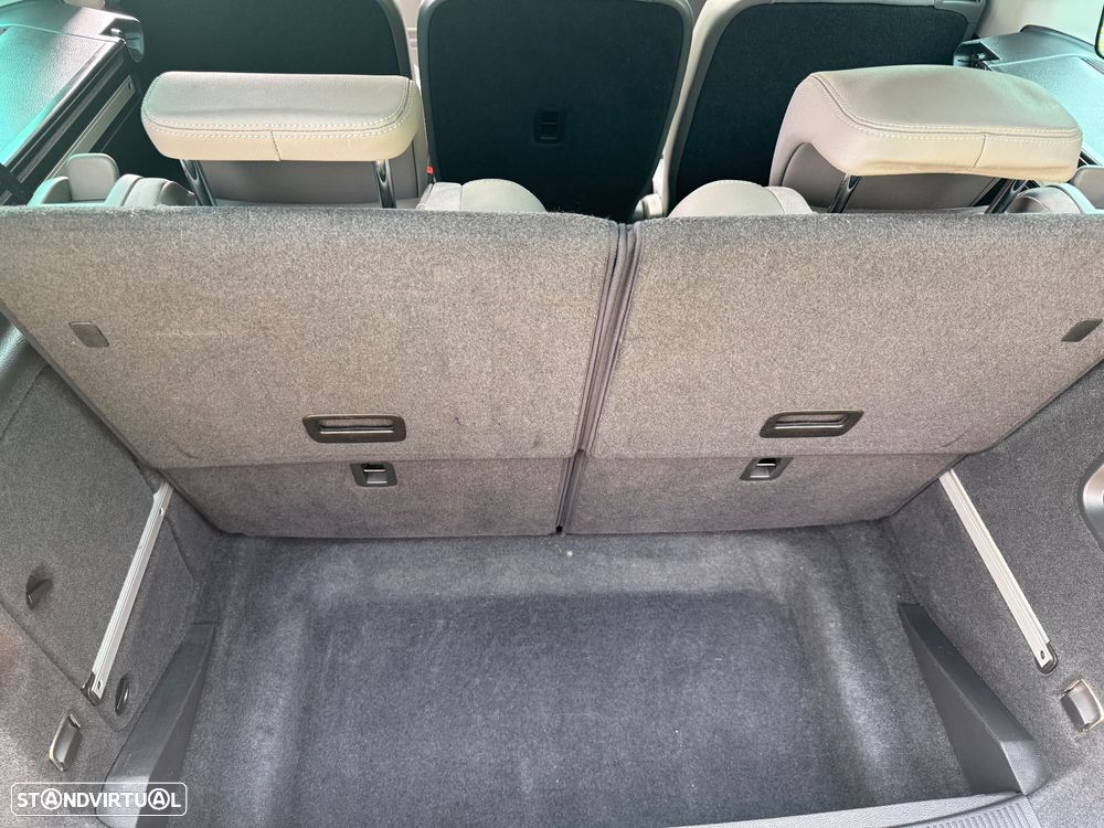 VW Sharan 2.0 TDI Highline DSG - 29