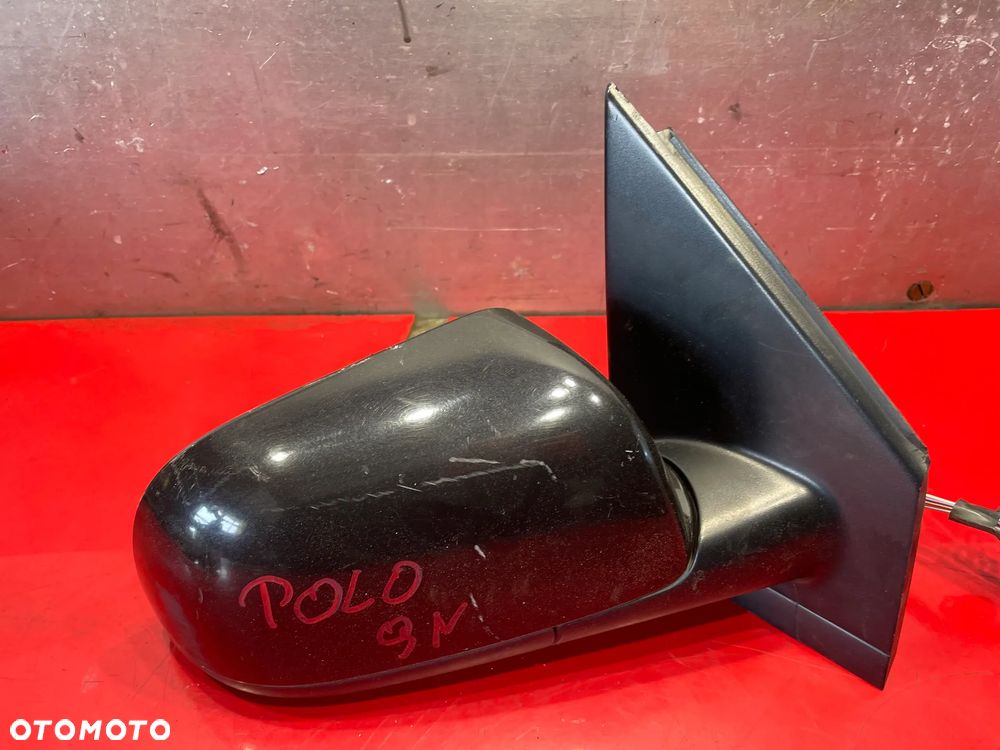 VW POLO 9N LUSTERKO PRAWE CZARNE - 1