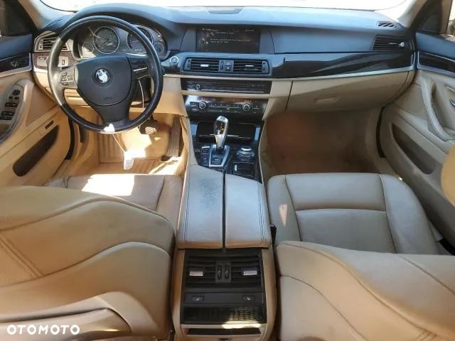 BMW Seria 5 535i xDrive Luxury Line - 8