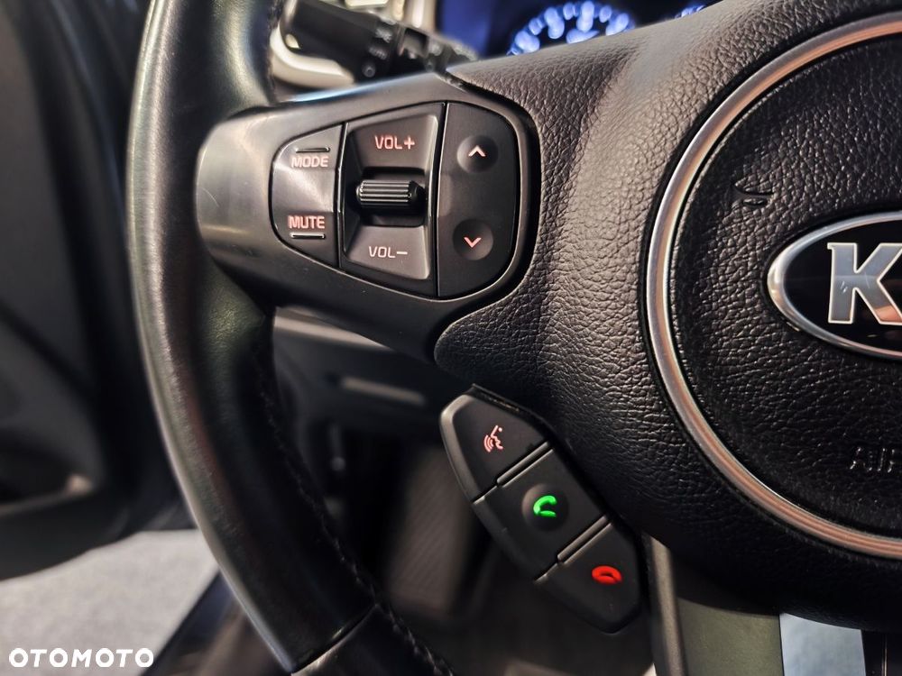 Kia Carens 1.6 GDI ISG Vision - 15