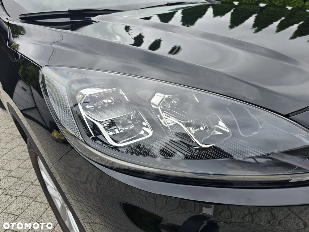 Ford Kuga 2.5 FHEV FWD Titanium X - 18
