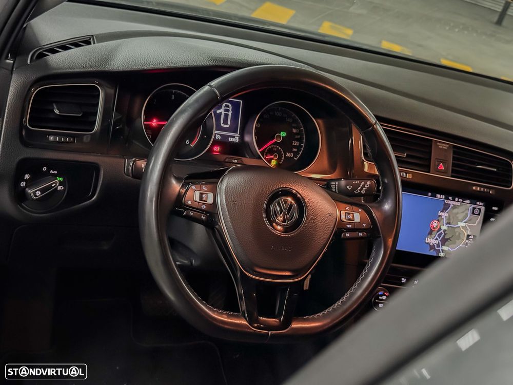 VW Golf Variant 1.6 TDi Confortline DSG - 13