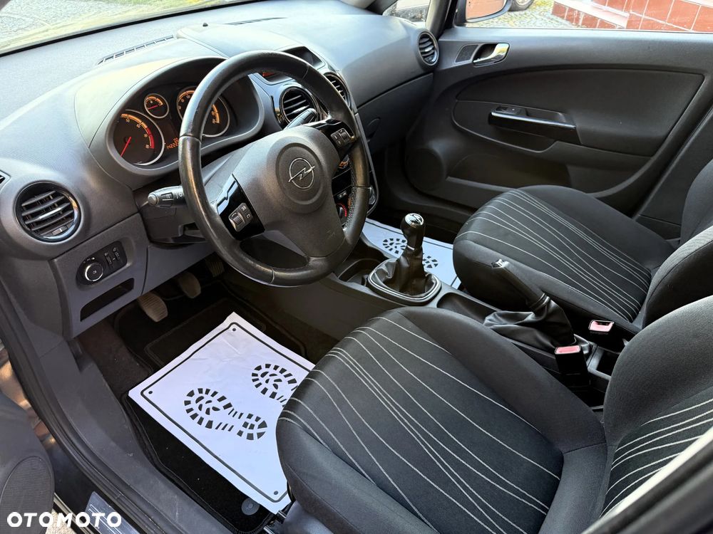 Opel Corsa 1.4 16V Edition 111 Jahre - 16