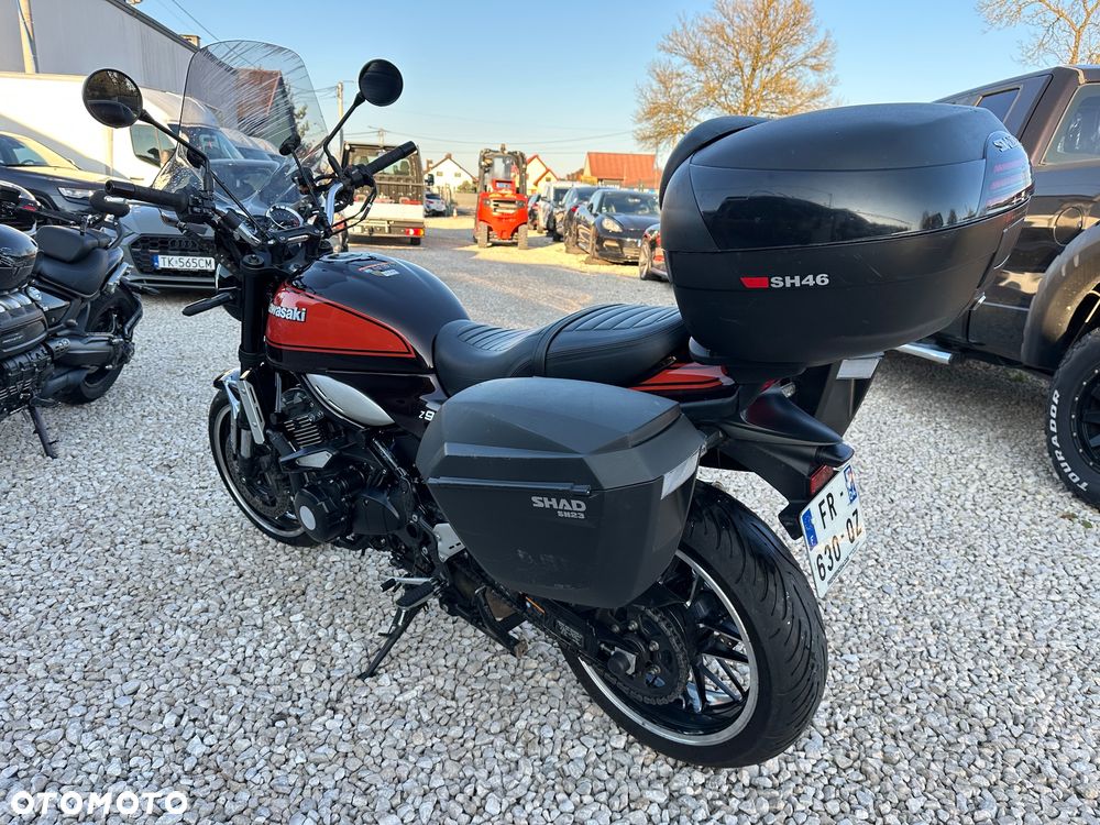 Kawasaki Z 900 RS - 3
