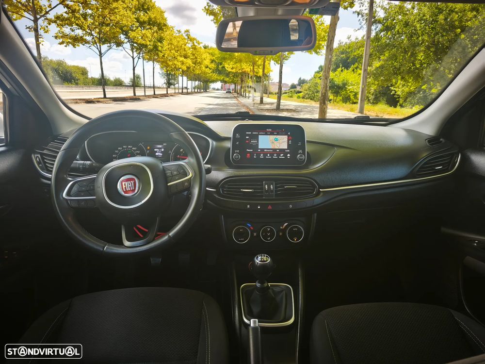 Fiat Tipo Station Wagon 1.6 M-Jet Lounge Tech - 14