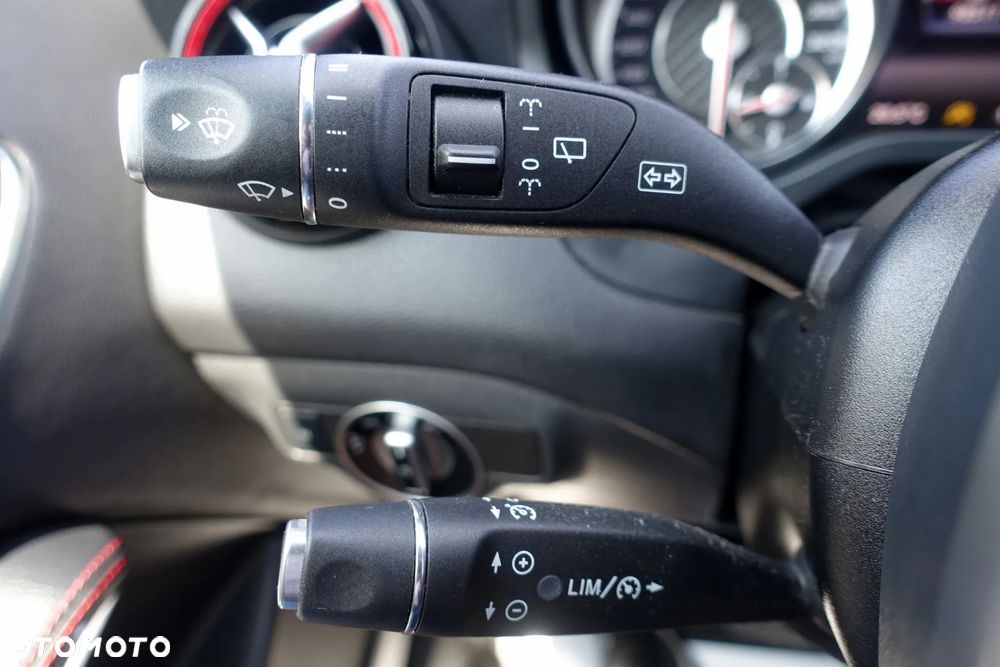 Mercedes-Benz GLA AMG 45 4Matic AMG Speedshift 7G-DCT AMG Night Edition - 27