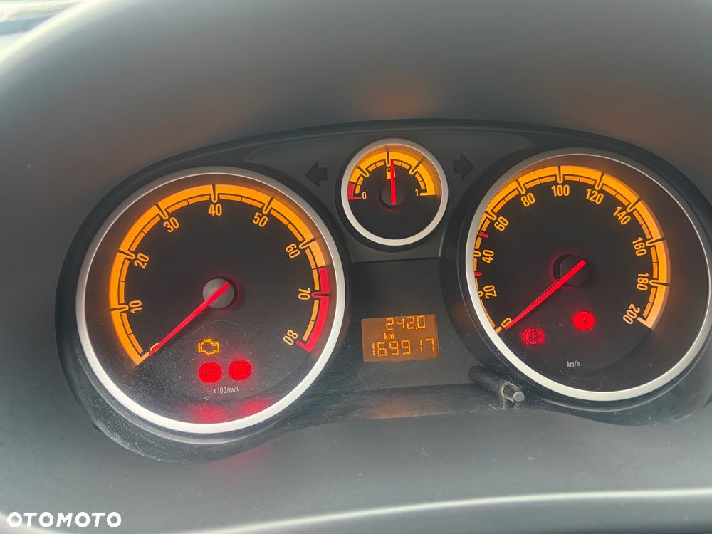 Opel Corsa 1.2 16V - 16