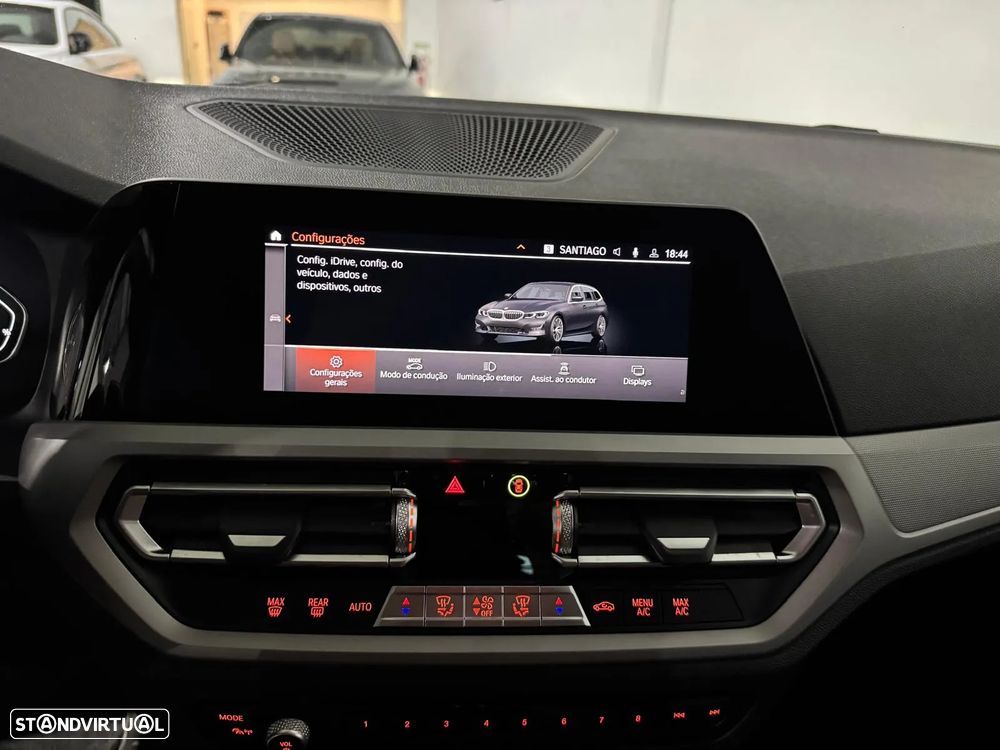 BMW 330 e Touring Pack M Auto - 28
