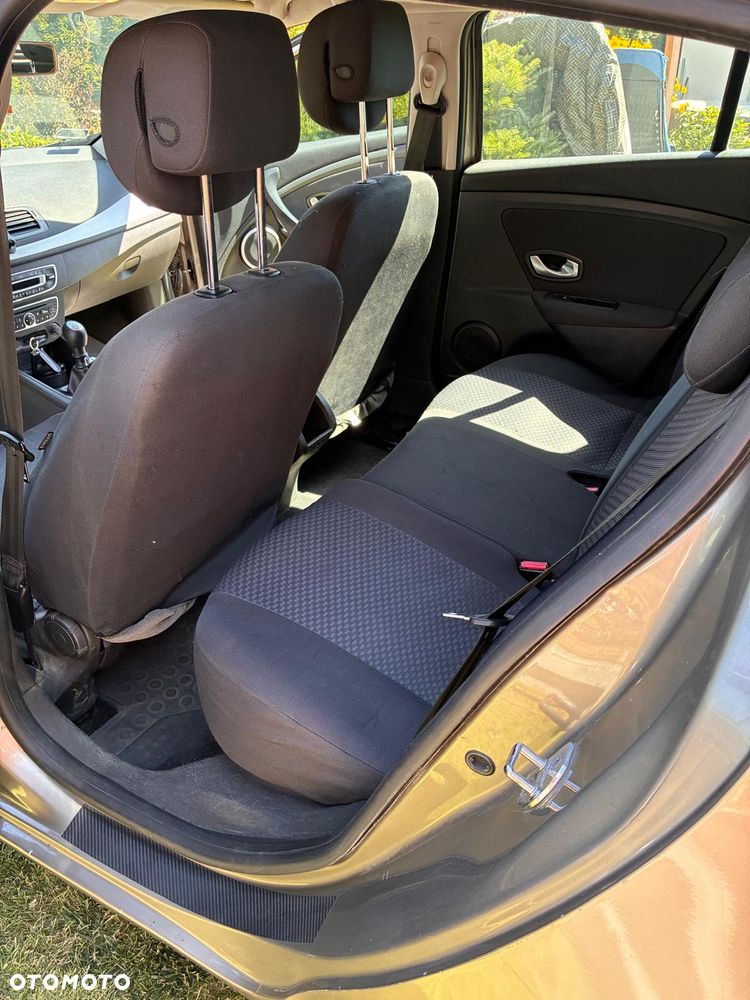 Renault Megane - 8
