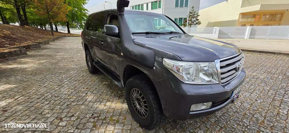 Toyota Land Cruiser 4.5 D-4D V8 - 3