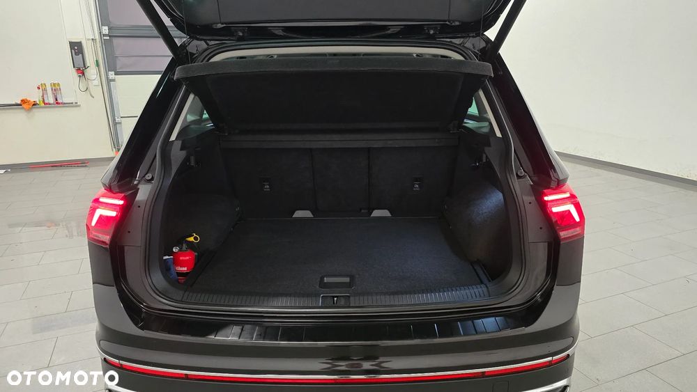 Volkswagen Tiguan 2.0 TSI 4Mot Elegance DSG - 9