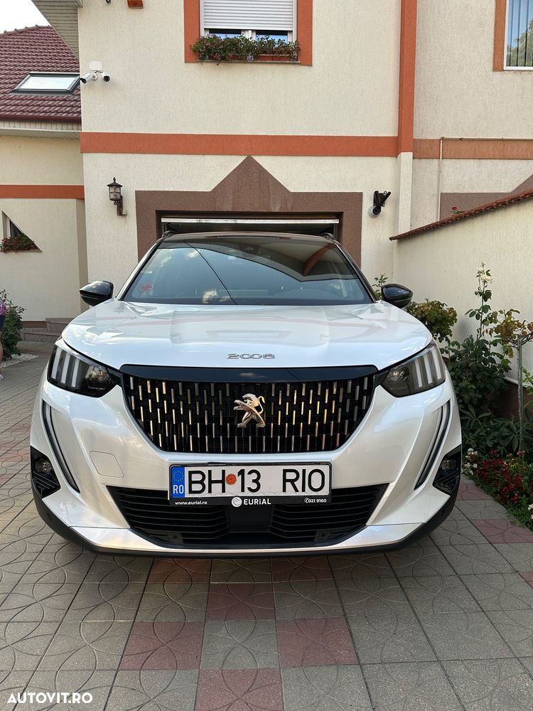 Peugeot 2008 1.2 L PureTech STT EAT8 GT Line - 3