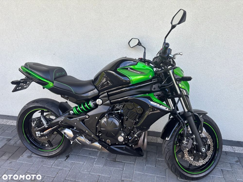Kawasaki ER - 8