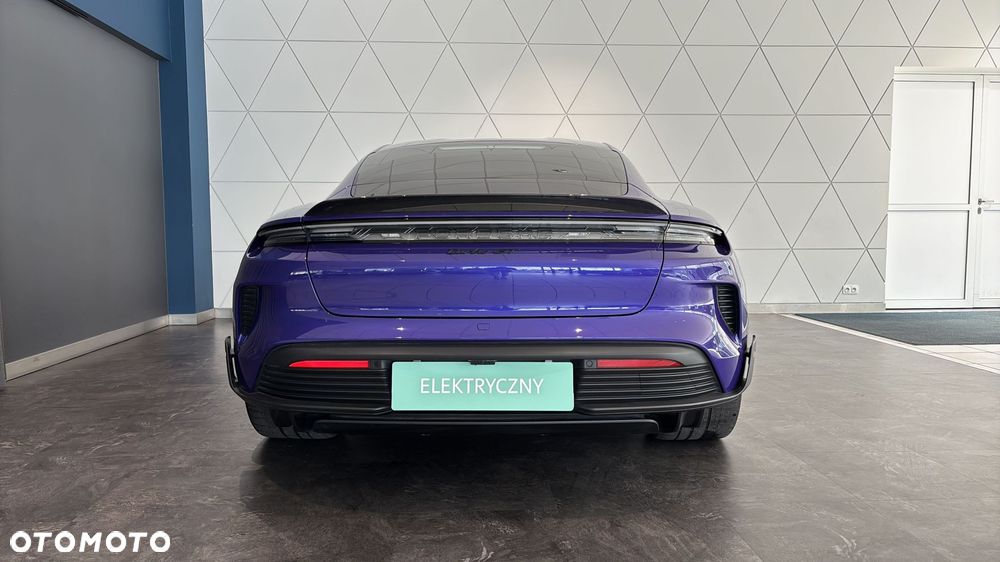 Porsche Taycan 105kWh Turbo S - 5