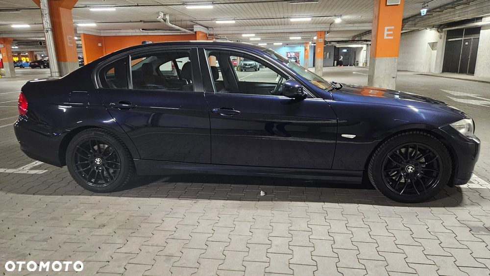 BMW Seria 3 320d DPF - 8