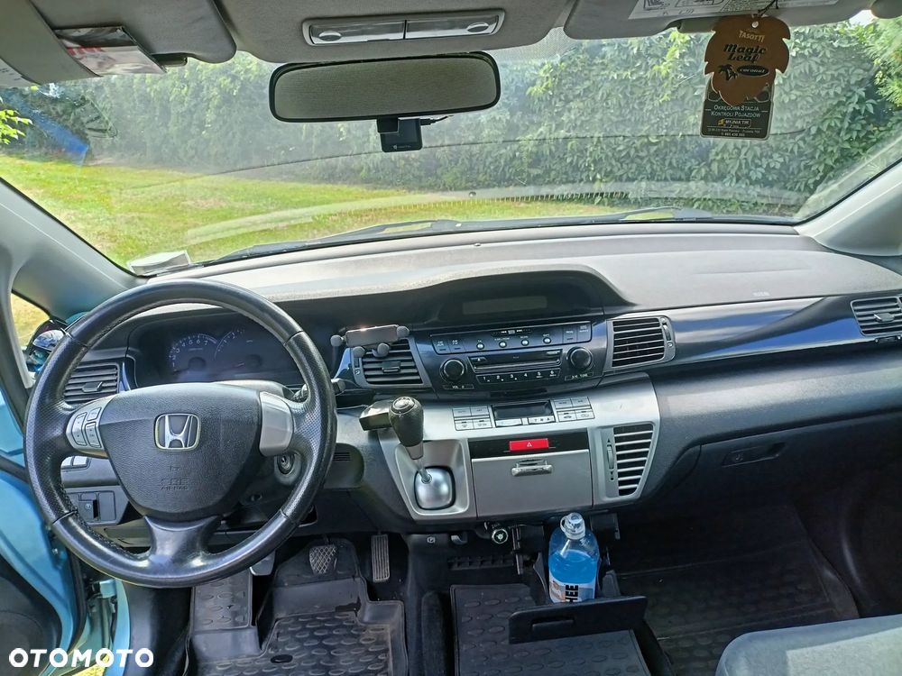 Honda FR-V - 14