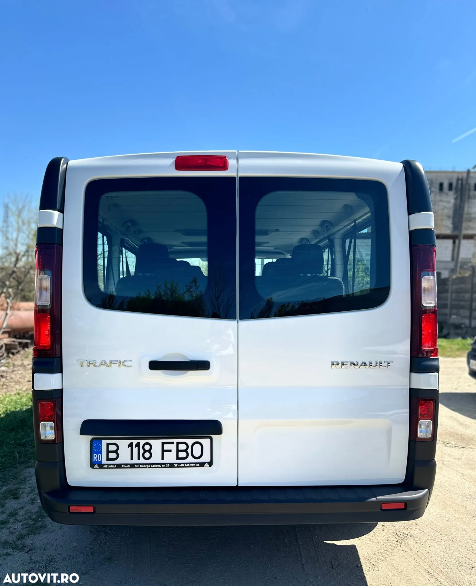 Renault Trafic Combi 2.0 Blue dCi 110 S&S L2 8+1 Life - 9