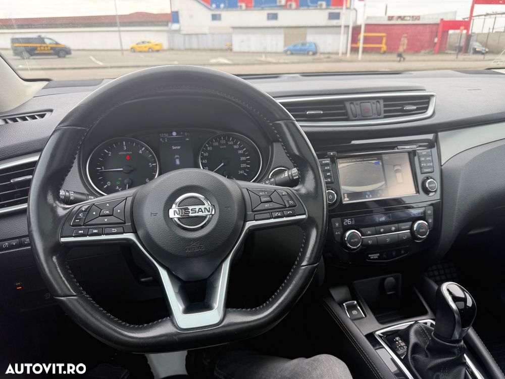 Nissan Qashqai 1.6 DCI Xtronic TEKNA+ - 33