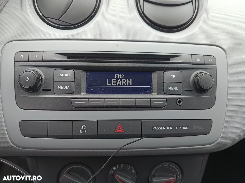 Seat Ibiza 1.2 12V Reference Salsa - 12