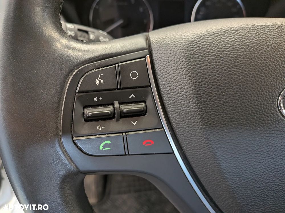 Hyundai i20 1.2 Passion Plus - 11