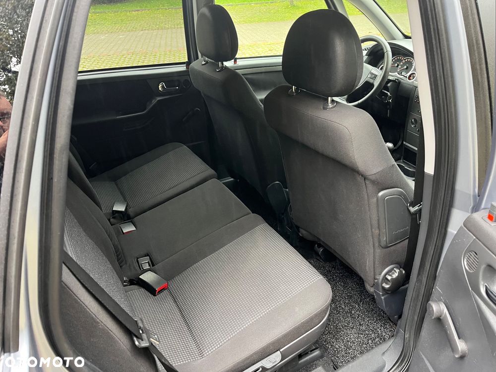 Opel Meriva - 14