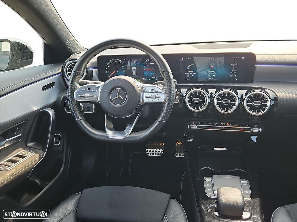 Mercedes-Benz CLA 250 e Shooting Brake AMG Line - 13