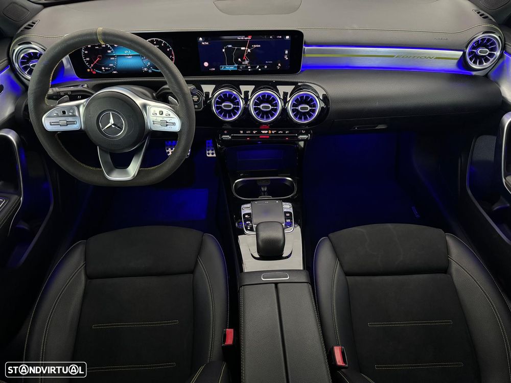 Mercedes-Benz A 250 e 8G-DCT AMG Line - 13