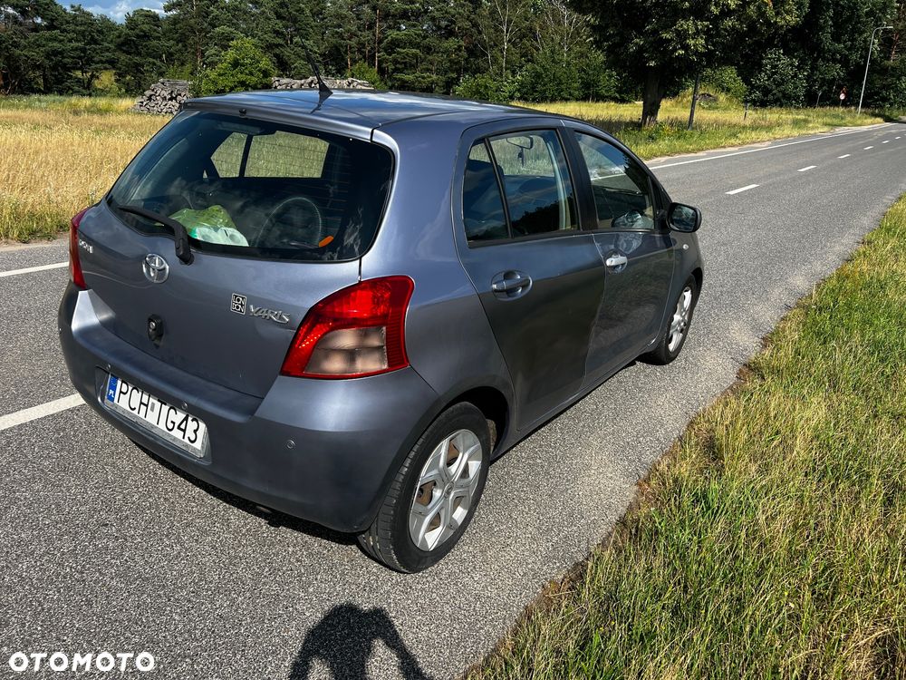 Toyota Yaris 1.4 D-4D - 6
