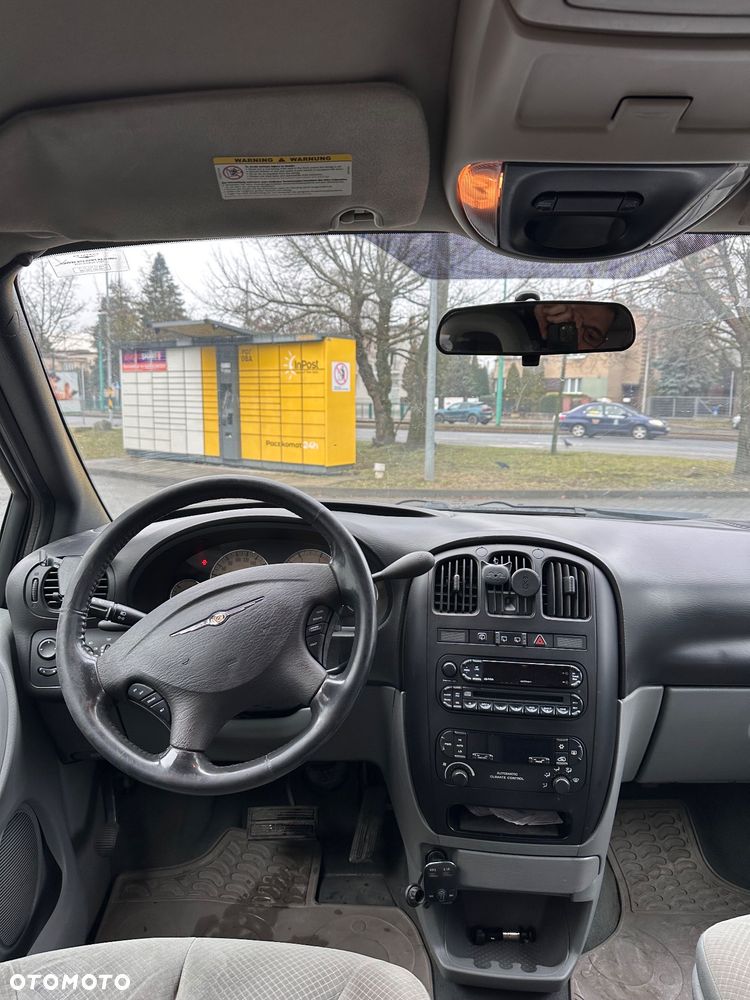 Chrysler Voyager 2.8 LX CRD - 9