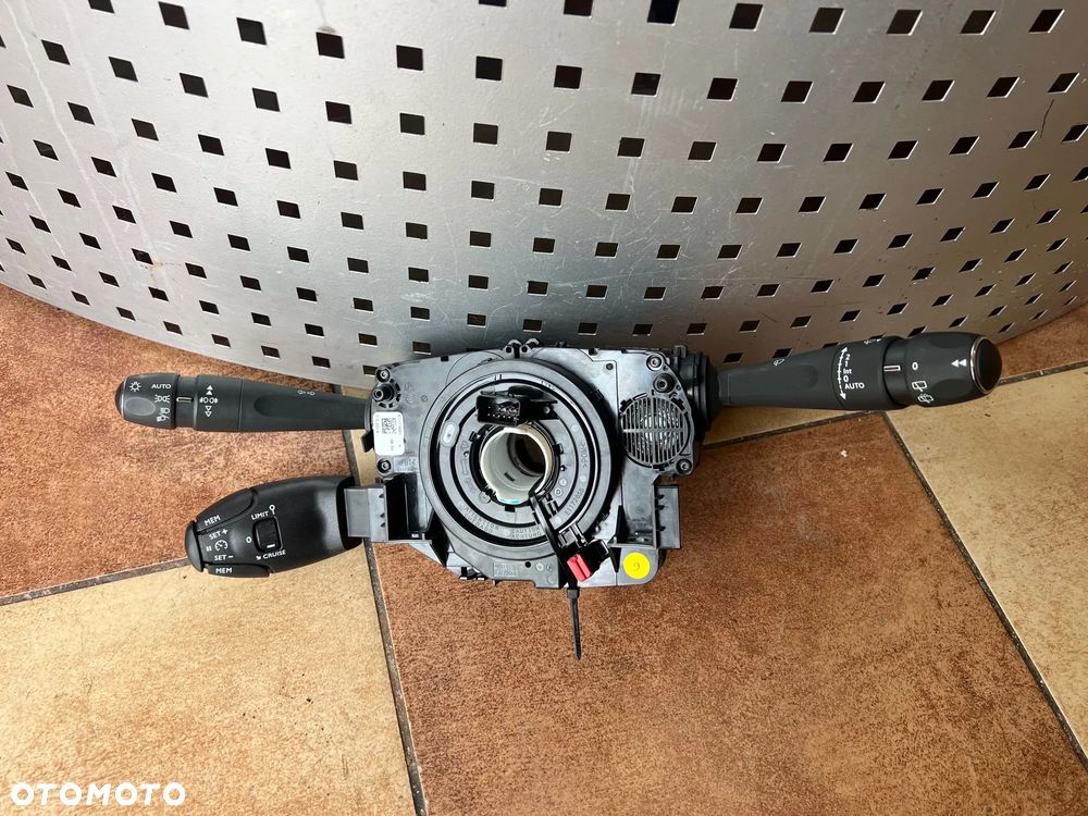 PRZEŁĄCZNIK ZESPOLONY TAŚMA ROGI PEUGEOT 2008 208 II - 1